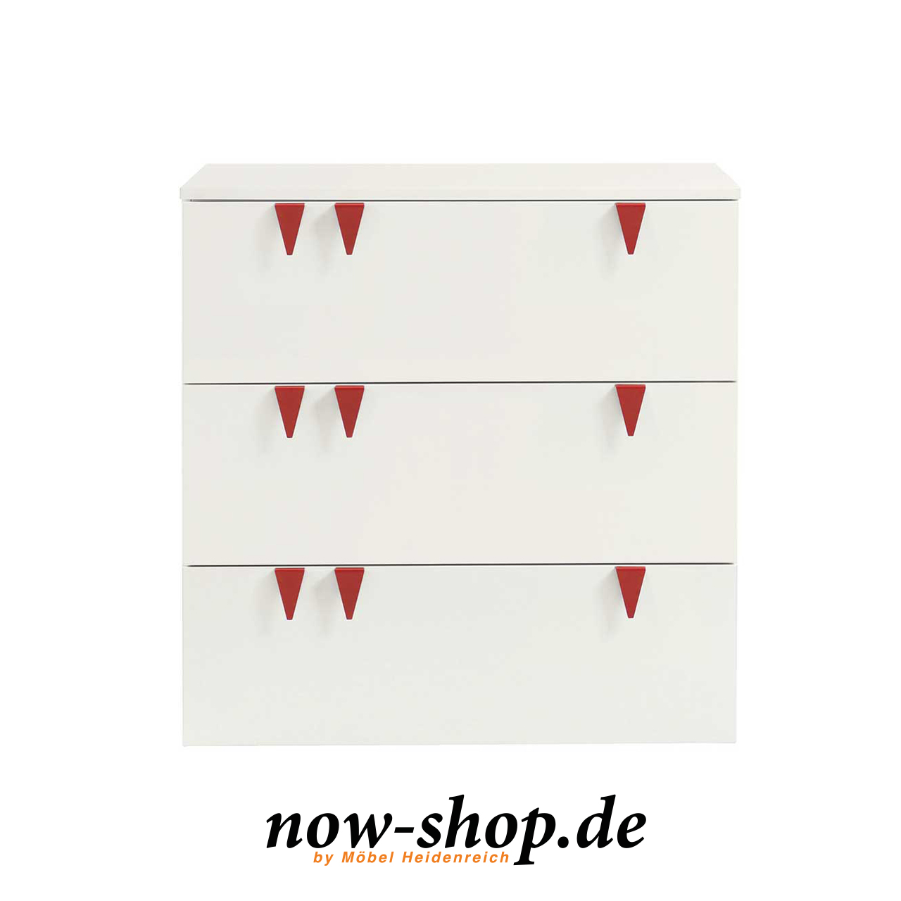 now! by hülsta – minimo Kommode 55923 Schneeweiß Frontalaufnahme Kinderkommode weiß mit drei Schubladen frontal fotografiert. An jeder Schublade sind drei rote Zähnchen als Griffe.