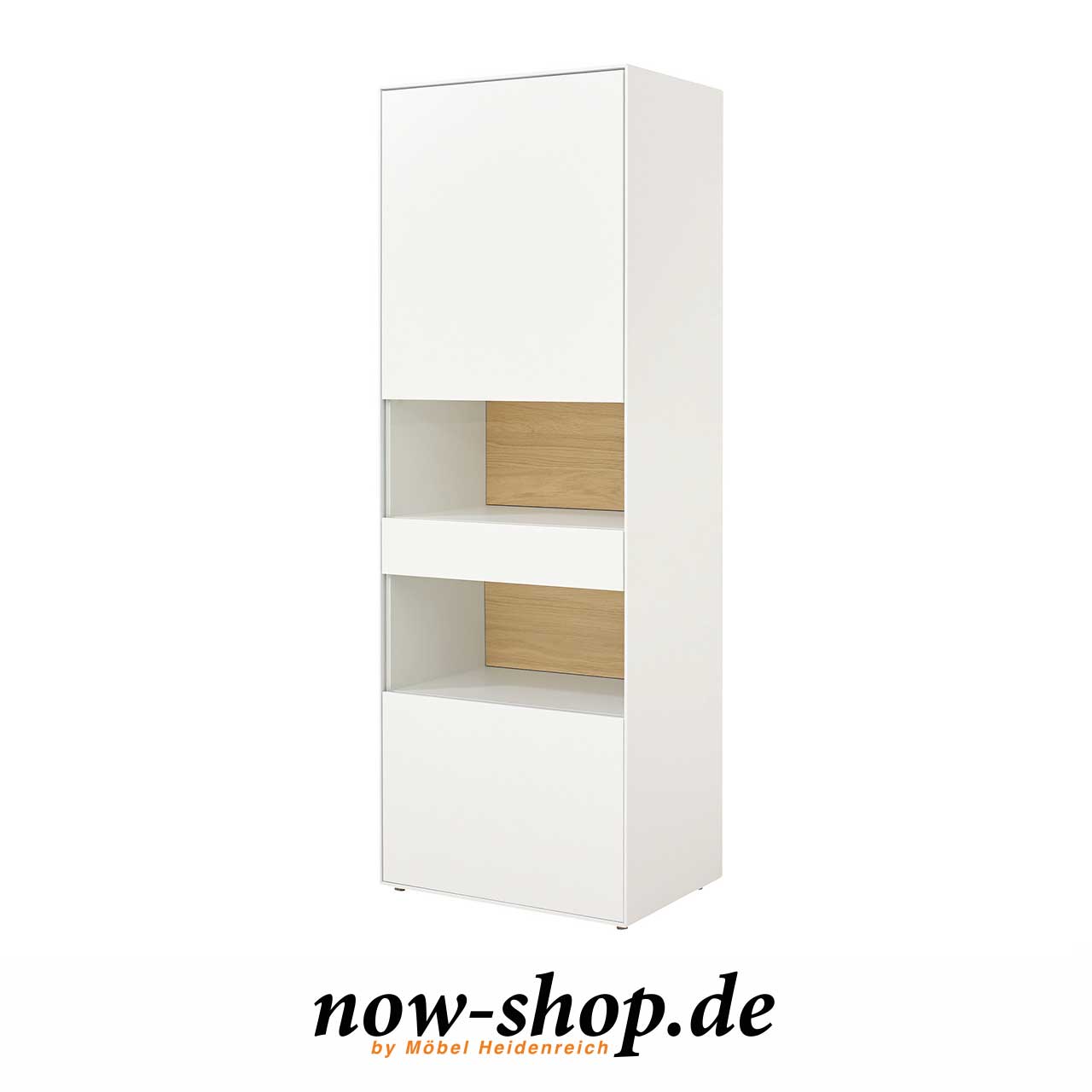 Weiße Vitrine mit zwei Glasausschnitten in der Tür, die Wenderückwand mit Natureiche-Akzent ausgewählt.